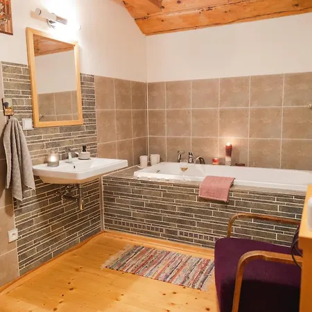 U Gregora V Slovenskom Raji * Smizany